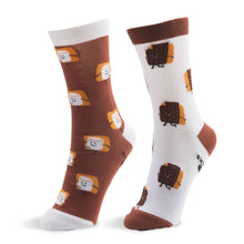 Load image into Gallery viewer, S&#39;mores Adult Mismatched Socks
