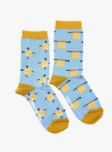Load image into Gallery viewer, Knitting and Yarn Eco-Friendly Women&#39;s Mismatched Socks
